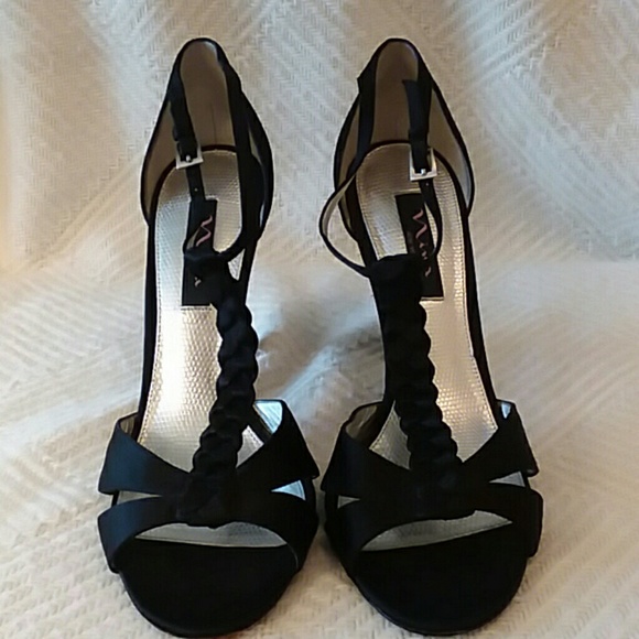 Nina New York black satin t-strap heels - Picture 2 of 8